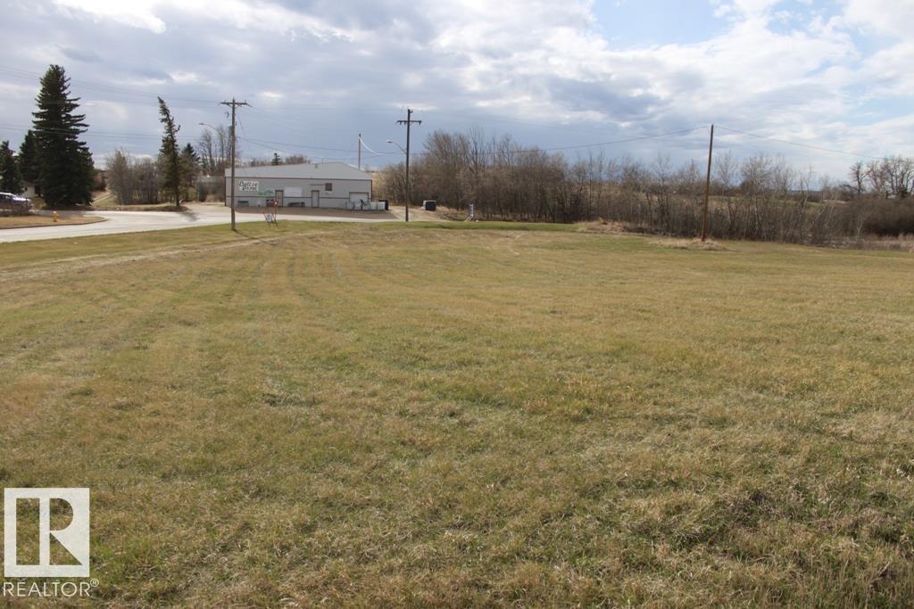 5620 55 Av Property Photo 8