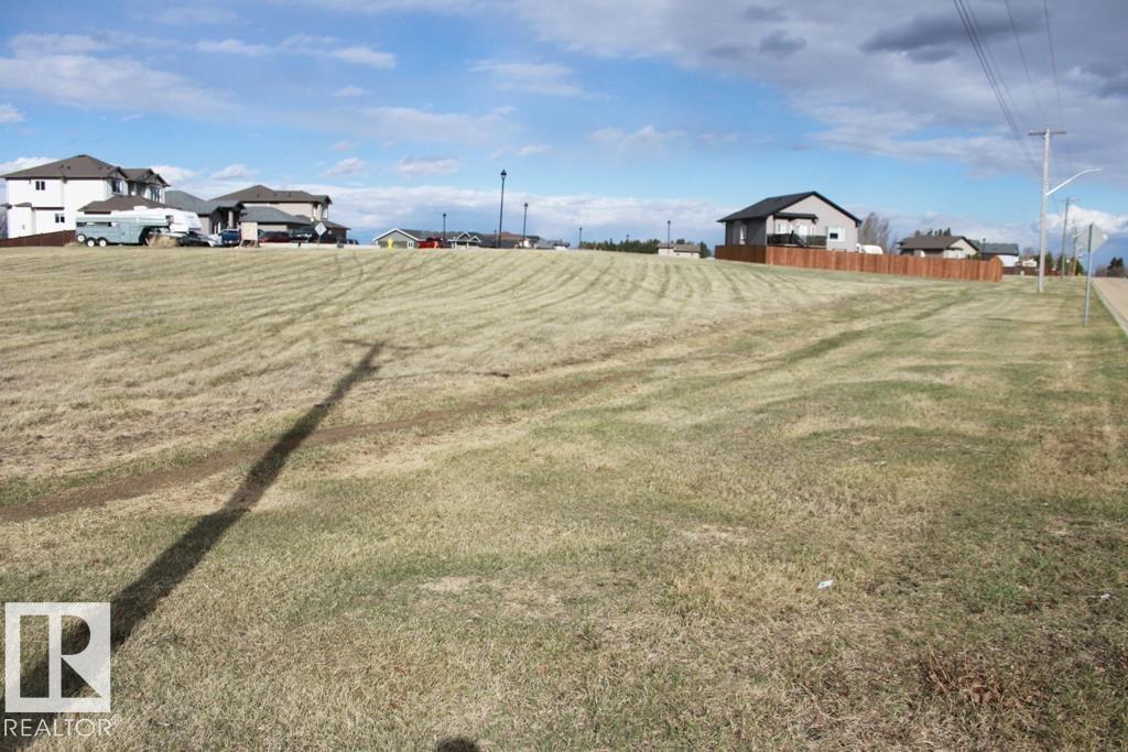 5620 55 Av Property Photo 9