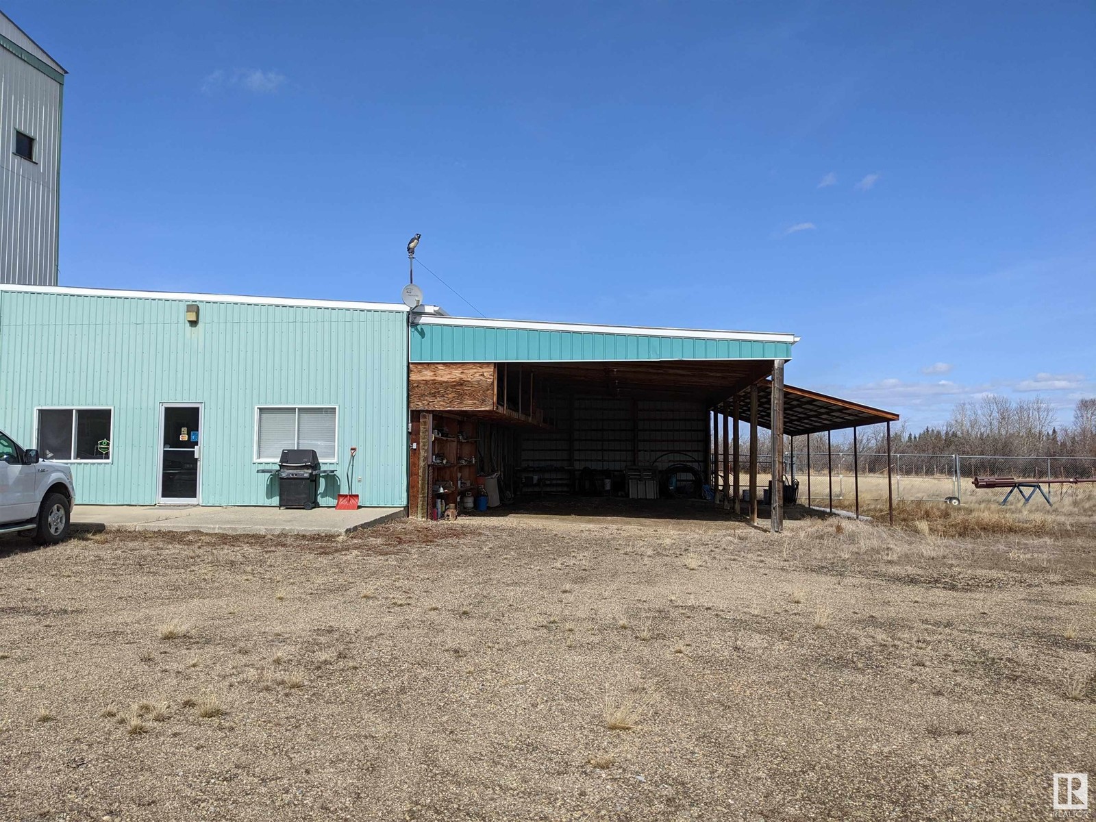4706 52 Av Property Photo 11