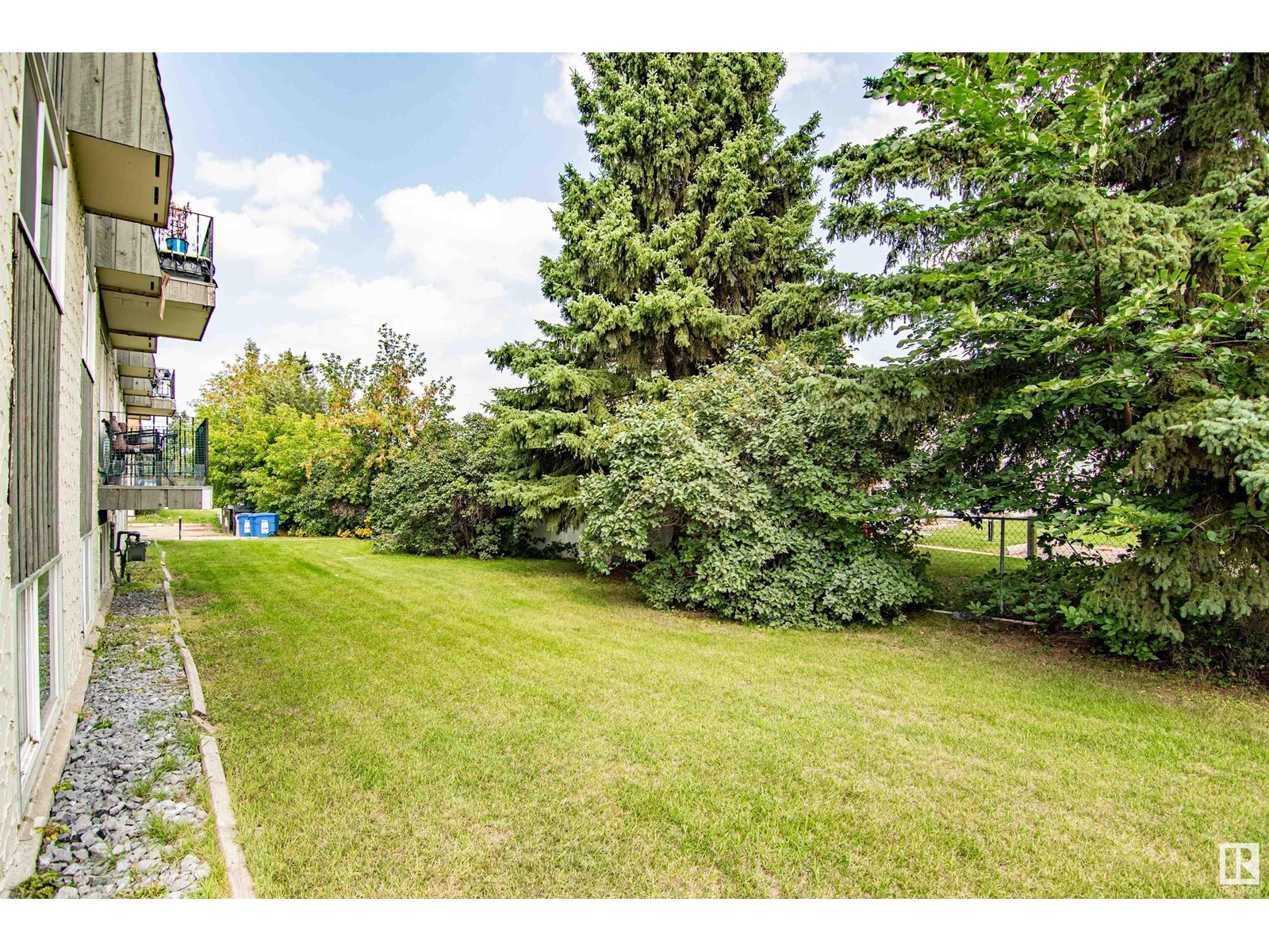 5617 60 Av Property Photo 27