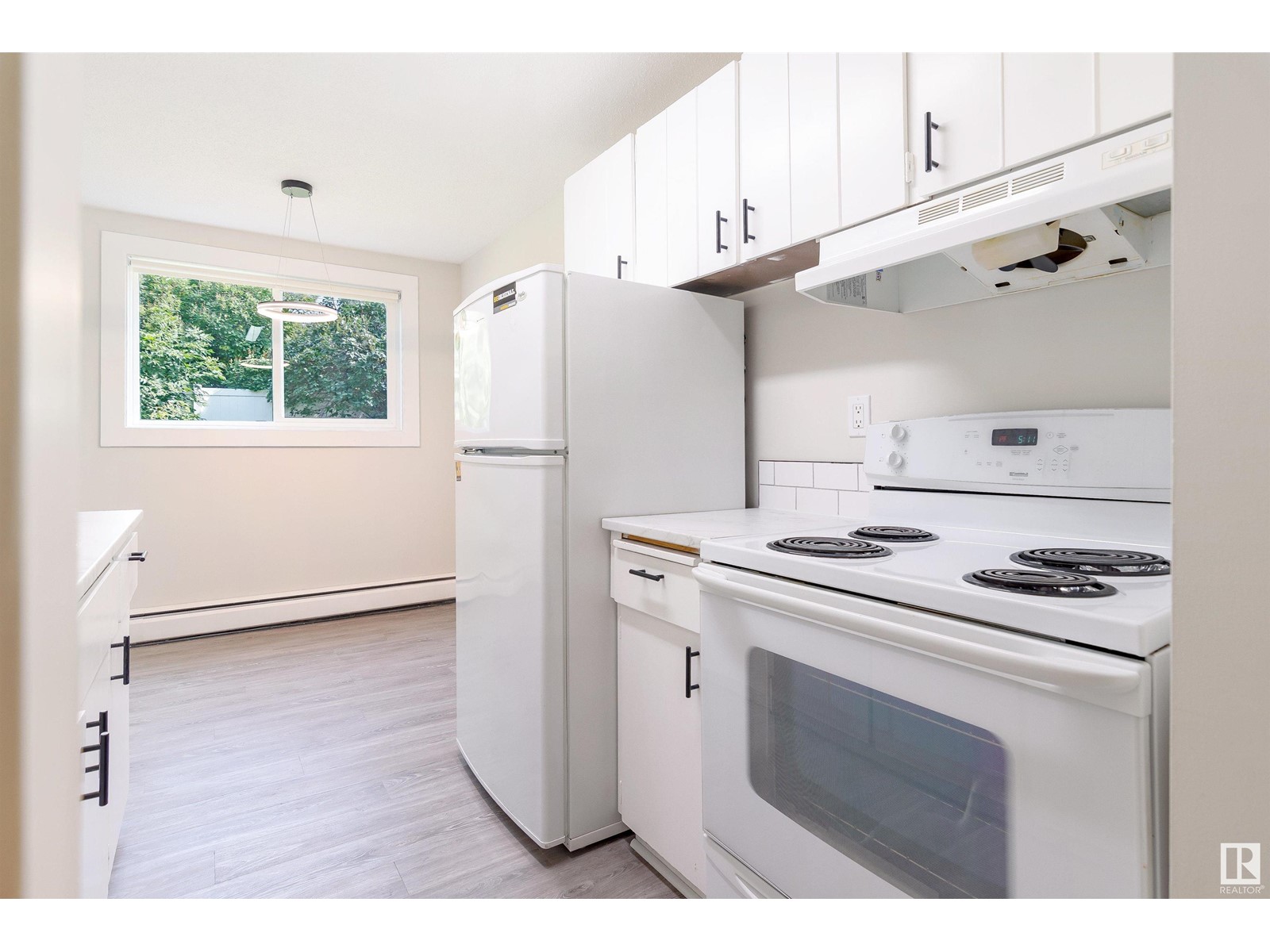 5617 60 Av Property Photo 39