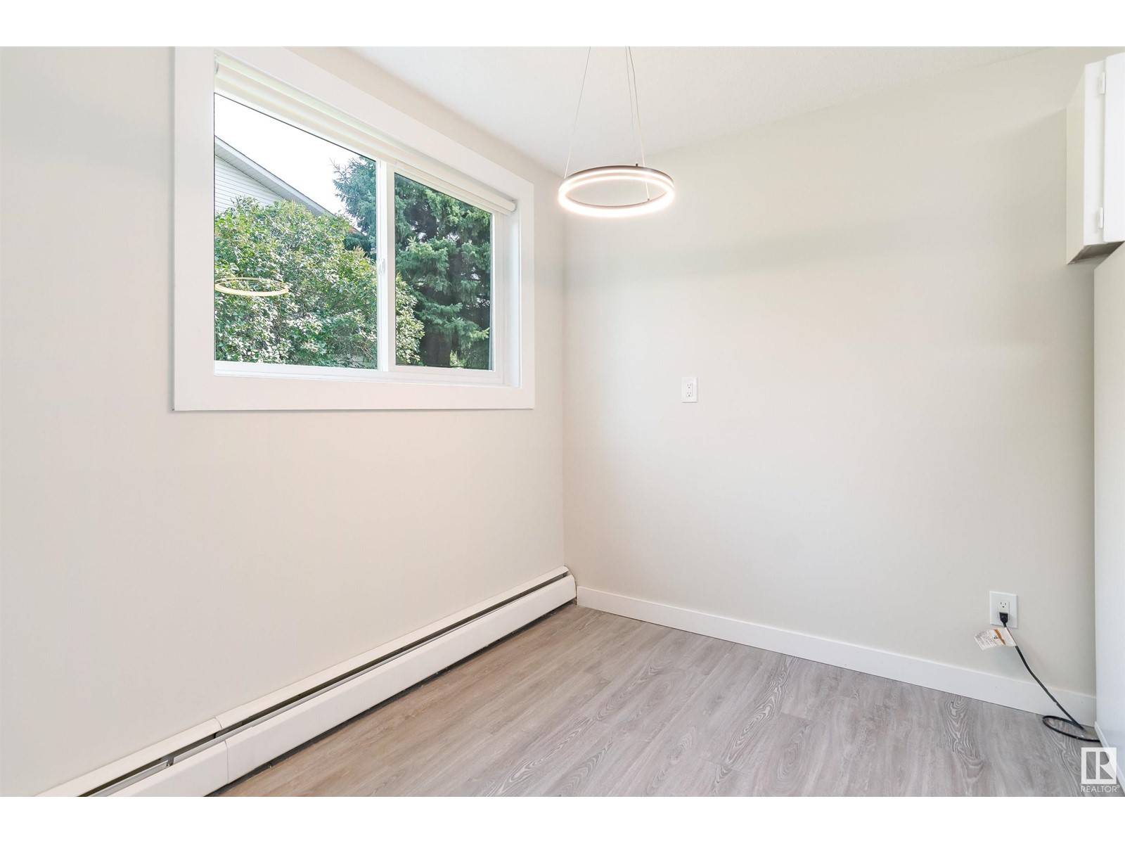 5617 60 Av Property Photo 40