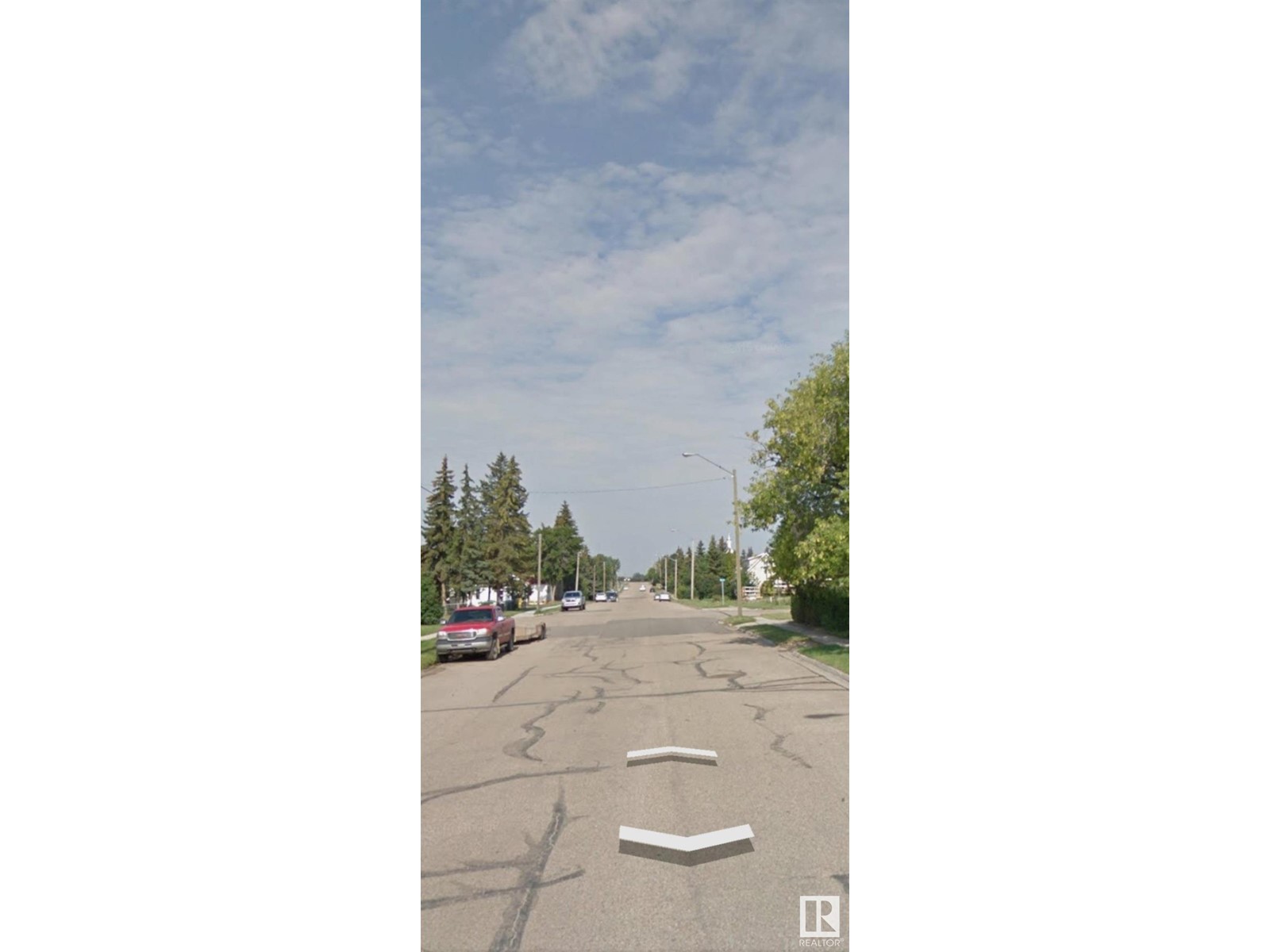 5028 50 Av Property Photo 7