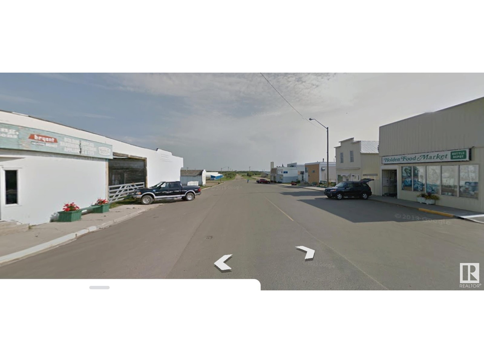 5028 50 Av Property Photo 17