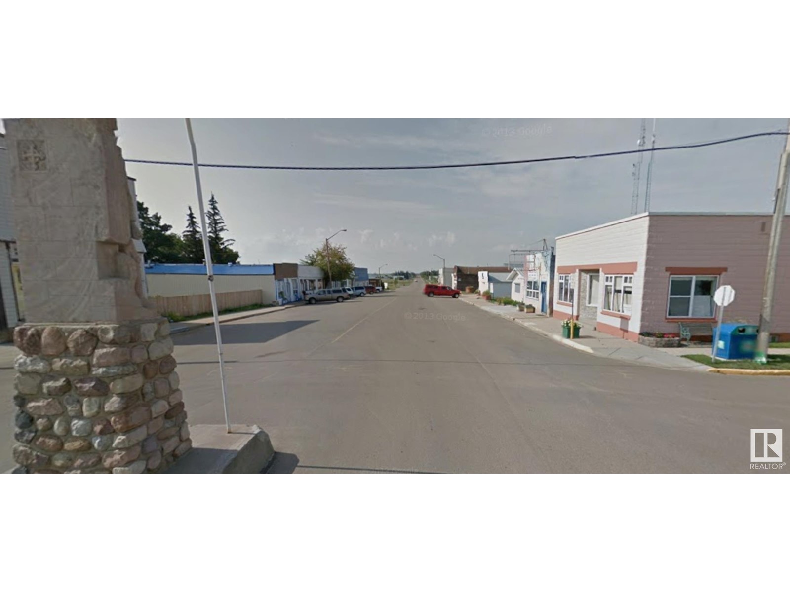 5028 50 Av Property Photo 18