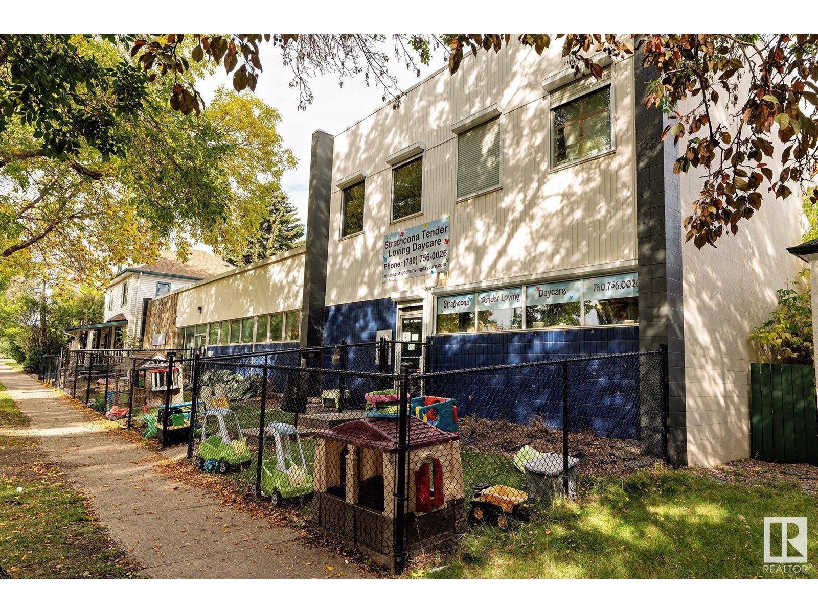 9928 81 Av Nw Property Photo 1