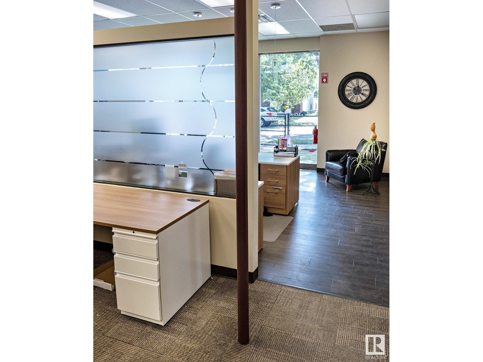 9928 81 Av Nw Property Photo 7