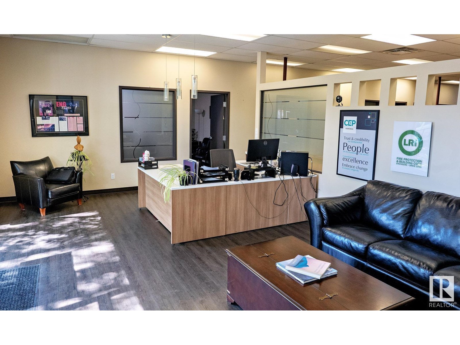 9928 81 Av Nw Property Photo 18