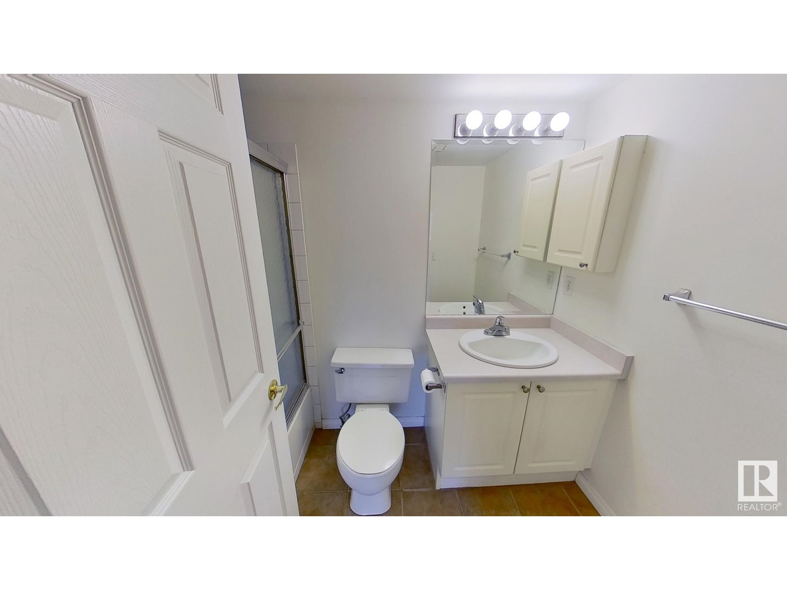 #22 10331 106 St Nw Property Photo 7
