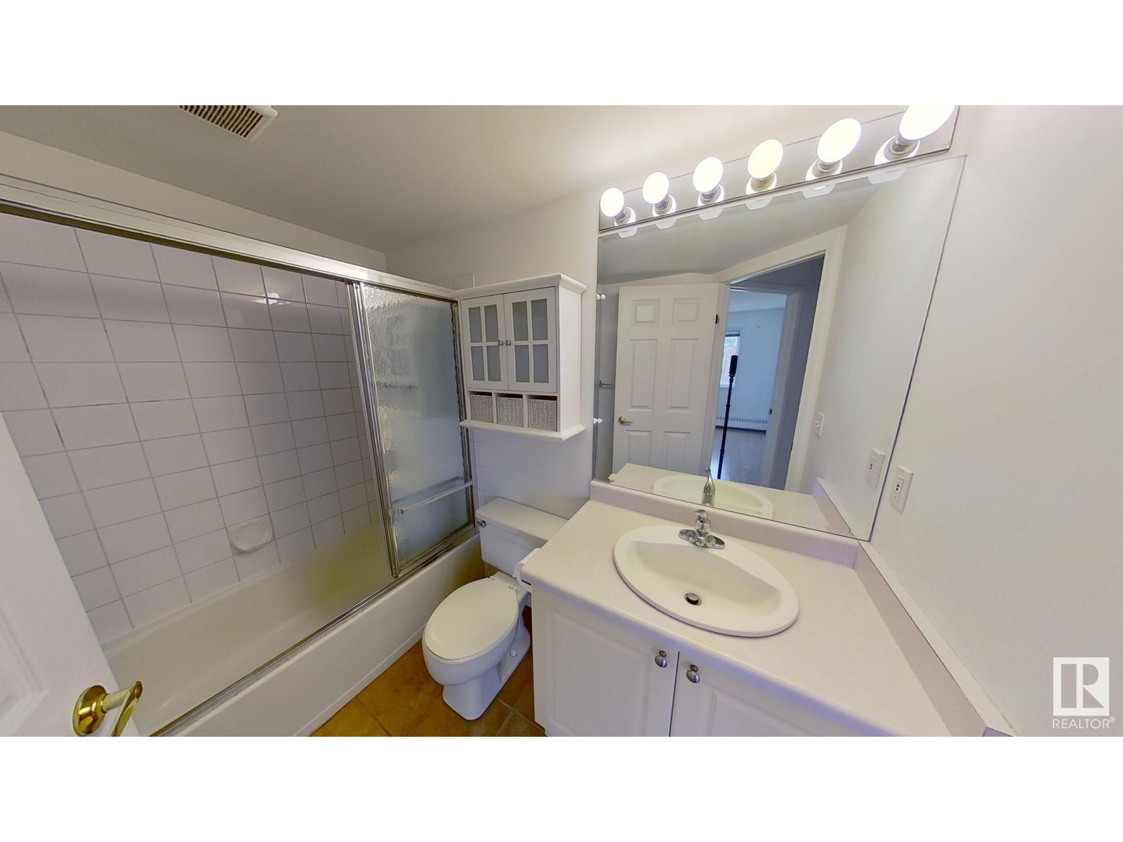 #22 10331 106 St Nw Property Photo 10