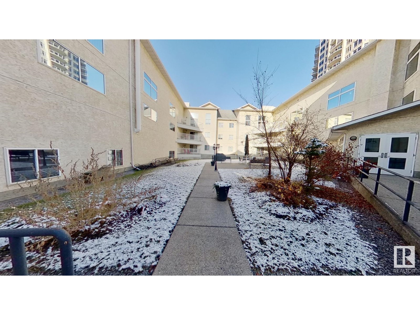 #22 10331 106 St Nw Property Photo 11