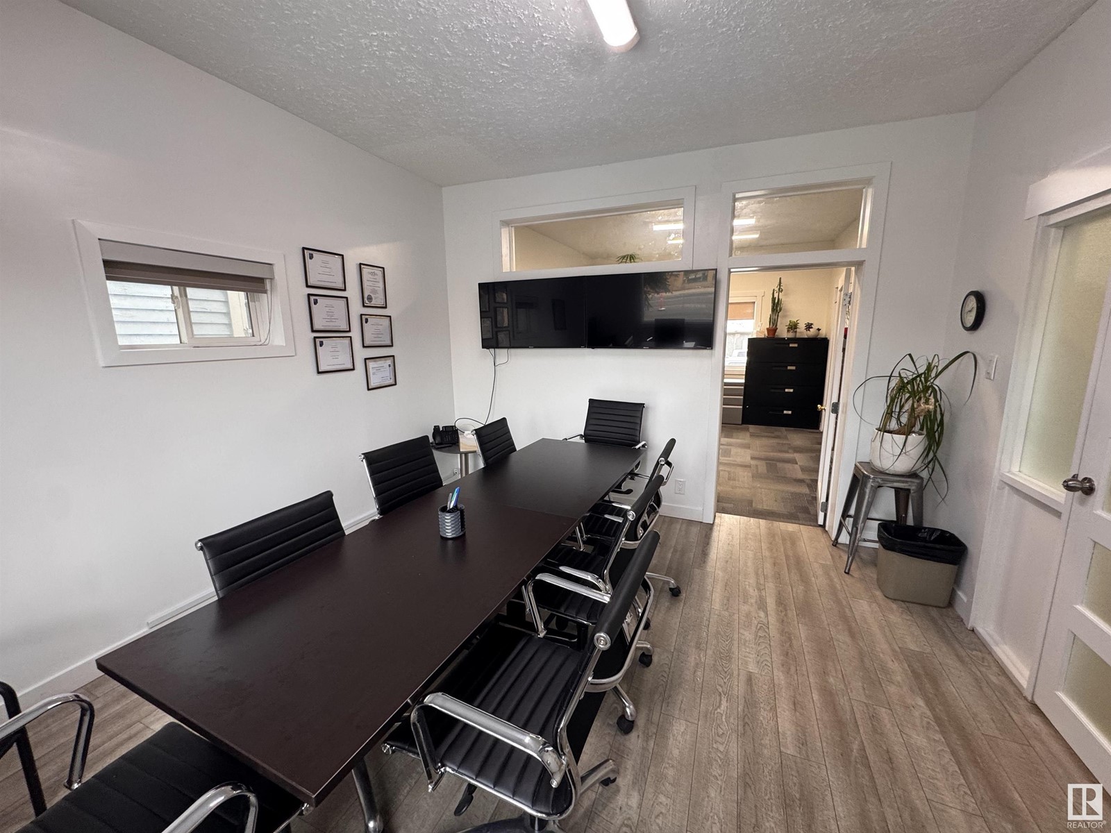 12615 Stony Plain Rd Nw Property Photo 9