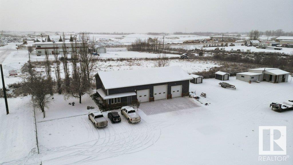 22904 110 Av Nw Property Photo 2