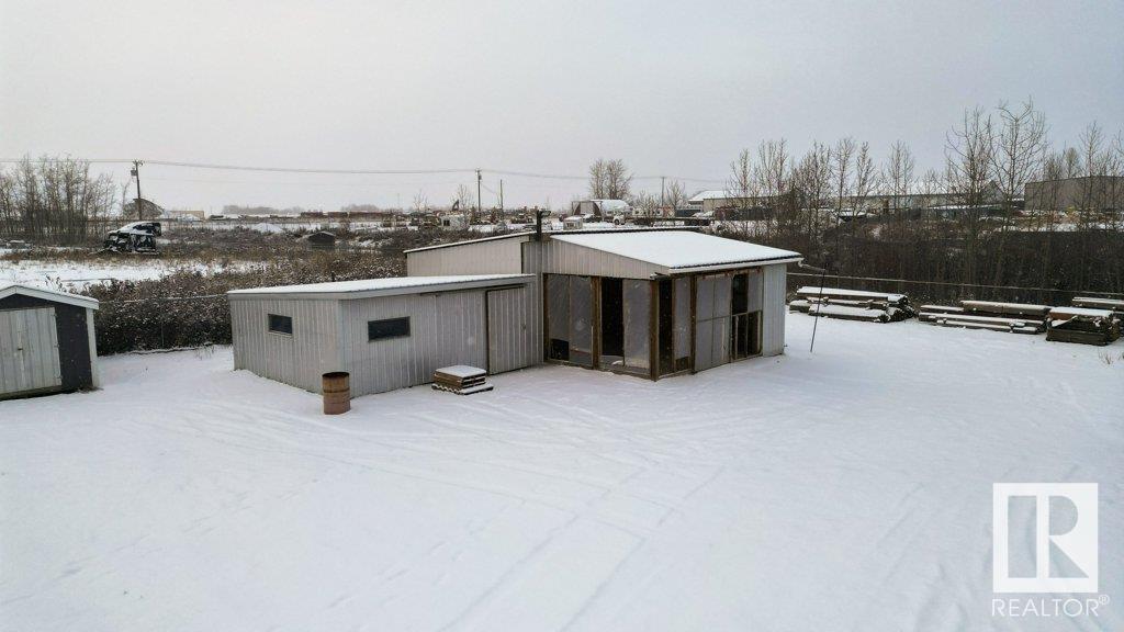 22904 110 Av Nw Property Photo 5