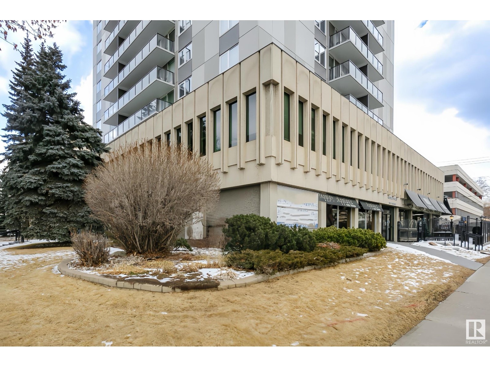 #215 11520 100 Av Nw Property Photo
