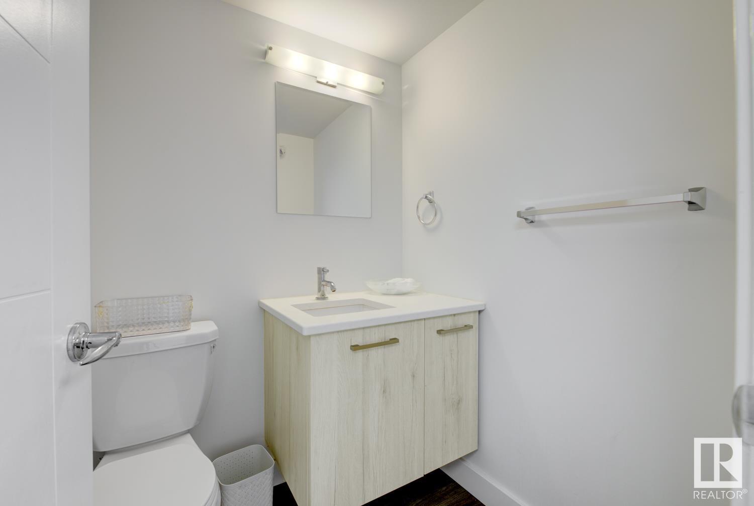 10848 82 Av Nw Nw Property Photo 16