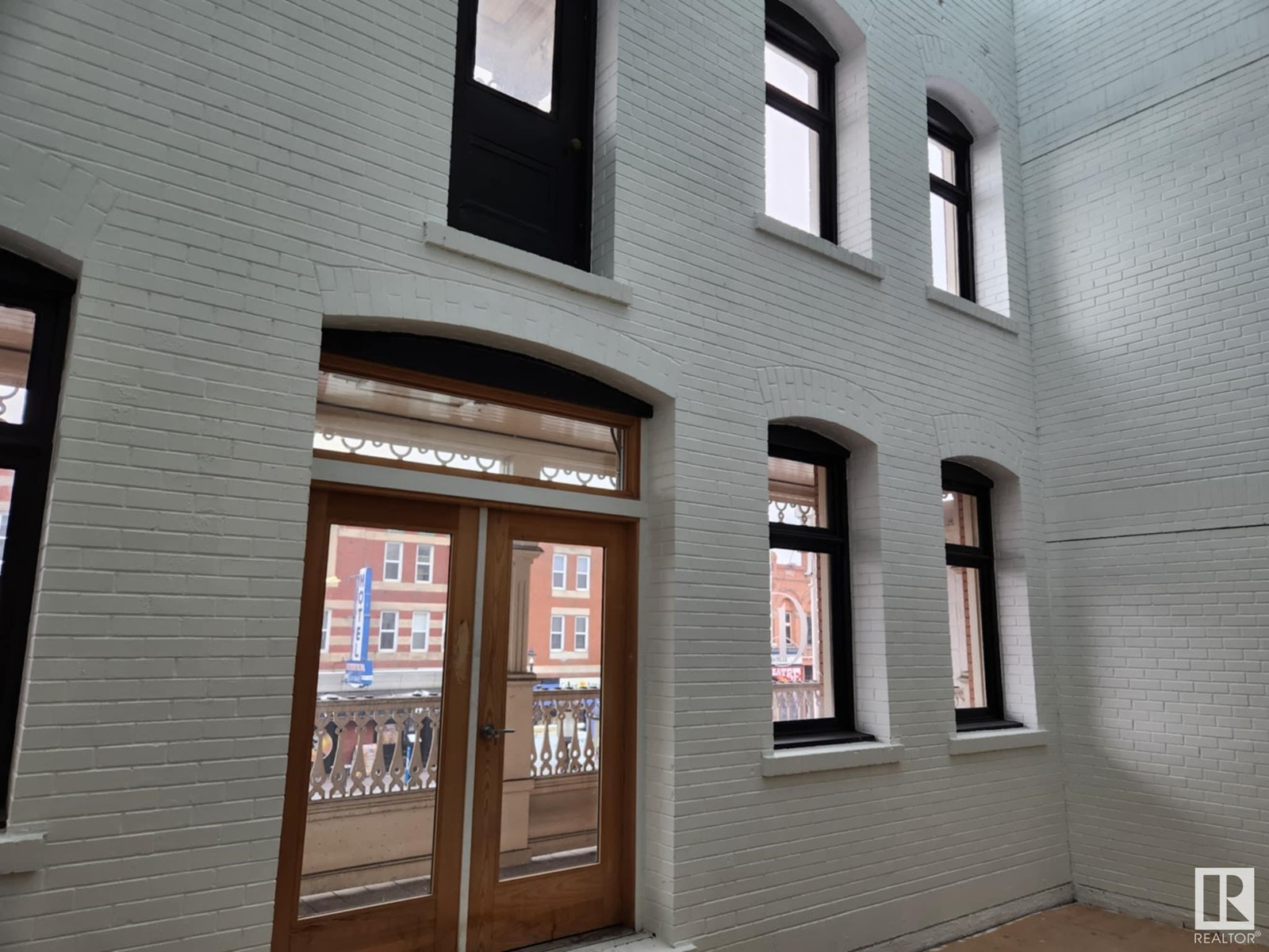 #200 10324 82 Av Nw Property Photo 6