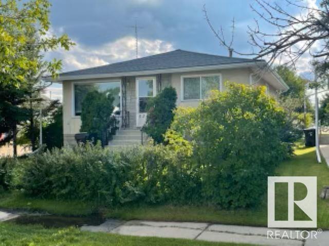 5210 48 St Property Photo