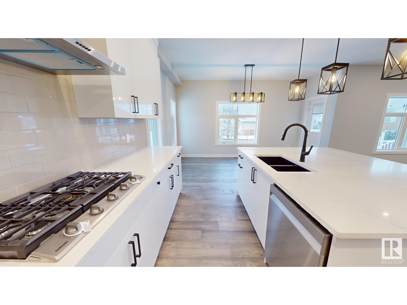 4220 41b Av Property Photo 13