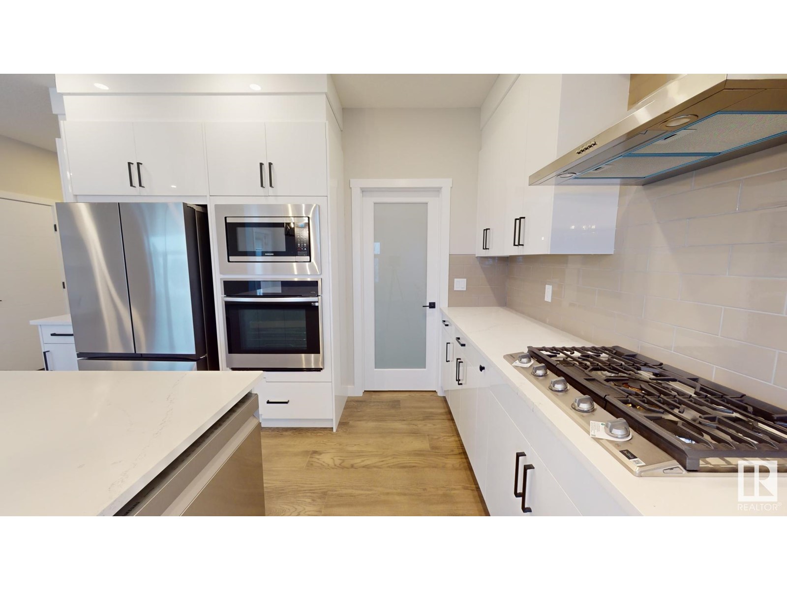 4220 41b Av Property Photo 15