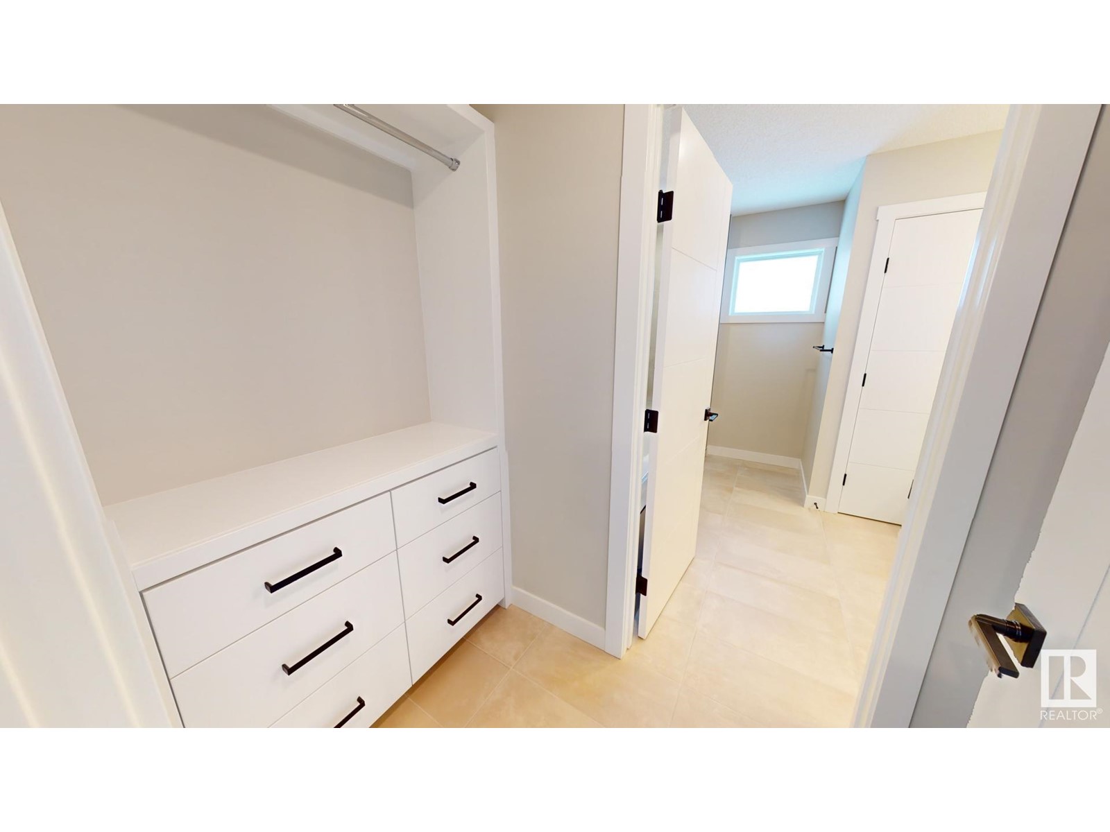 4220 41b Av Property Photo 26