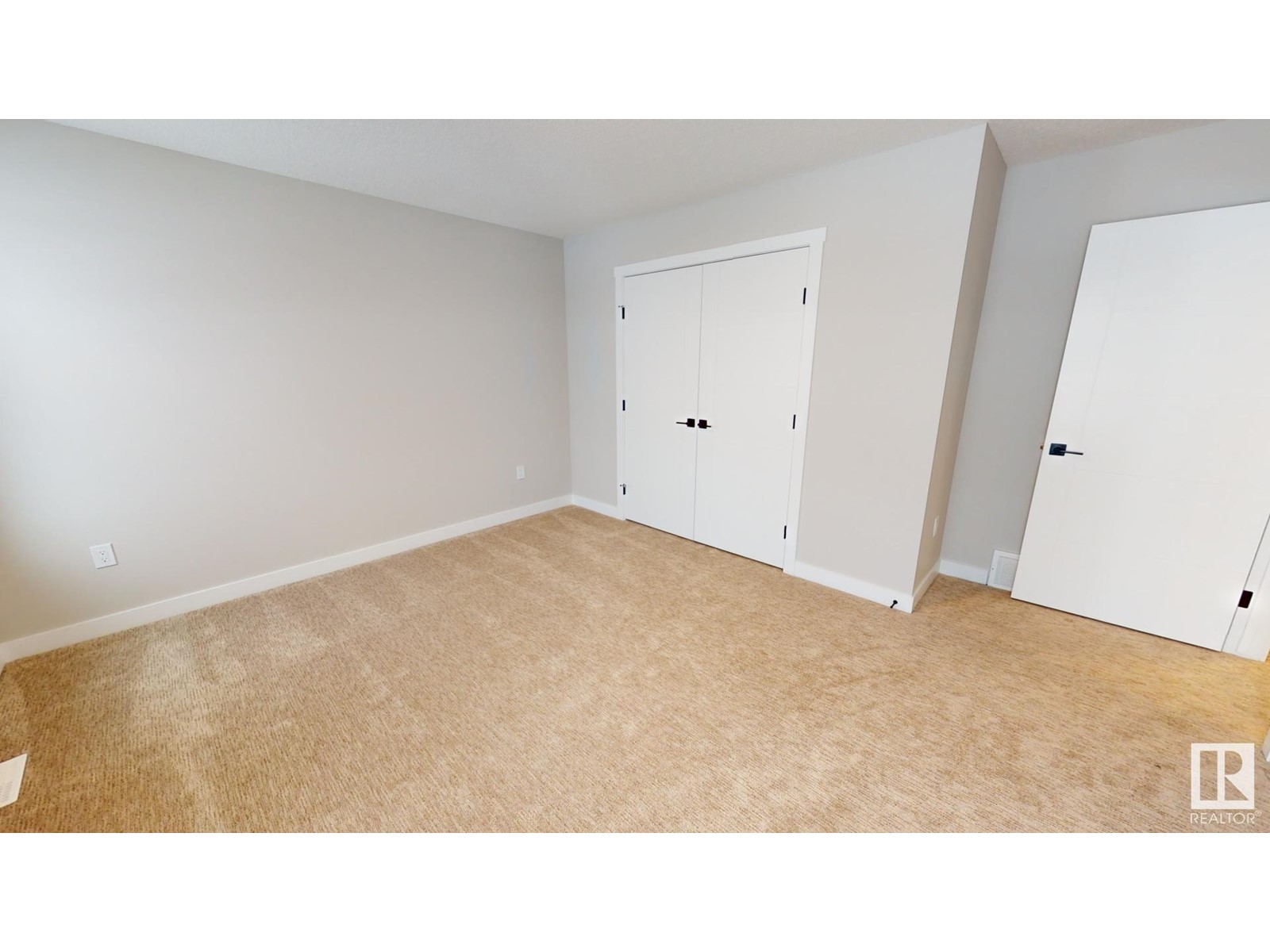 4220 41b Av Property Photo 34