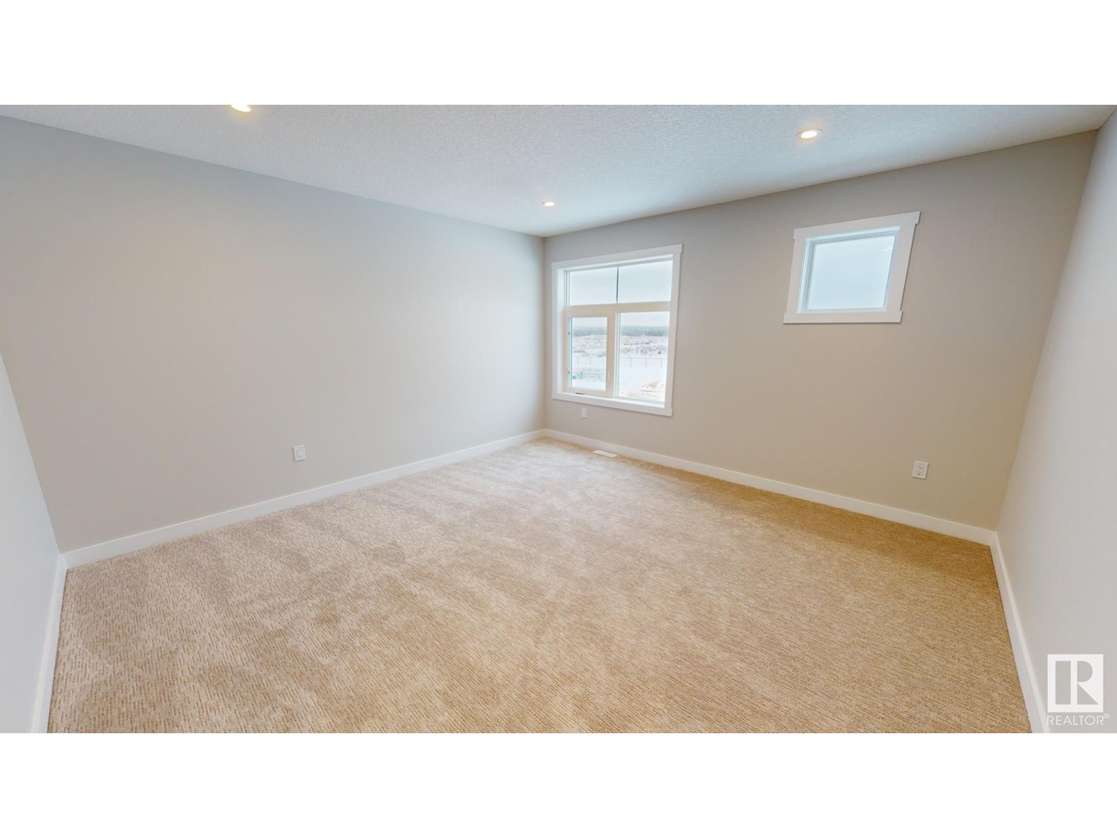 4220 41b Av Property Photo 38