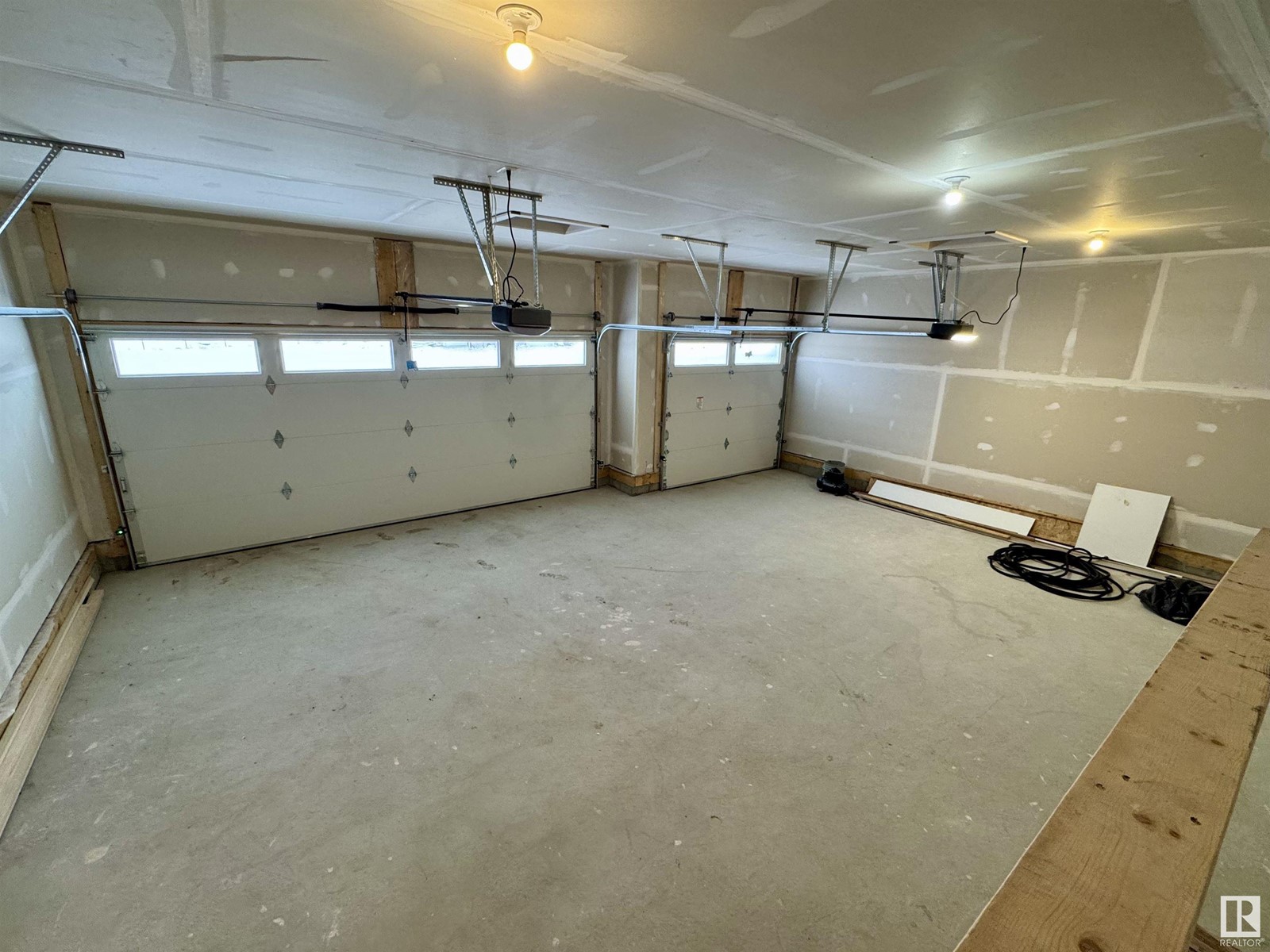 4220 41b Av Property Photo 43