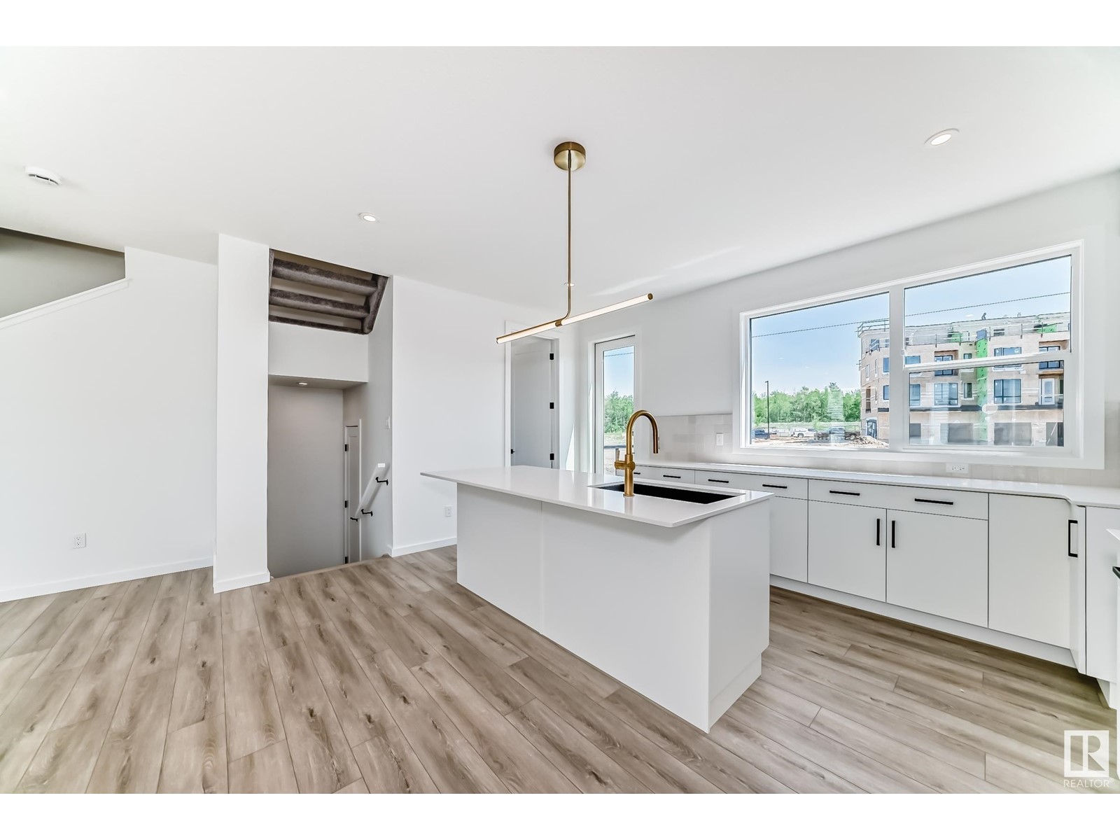 #8 5 Rondeau Dr Property Photo 13