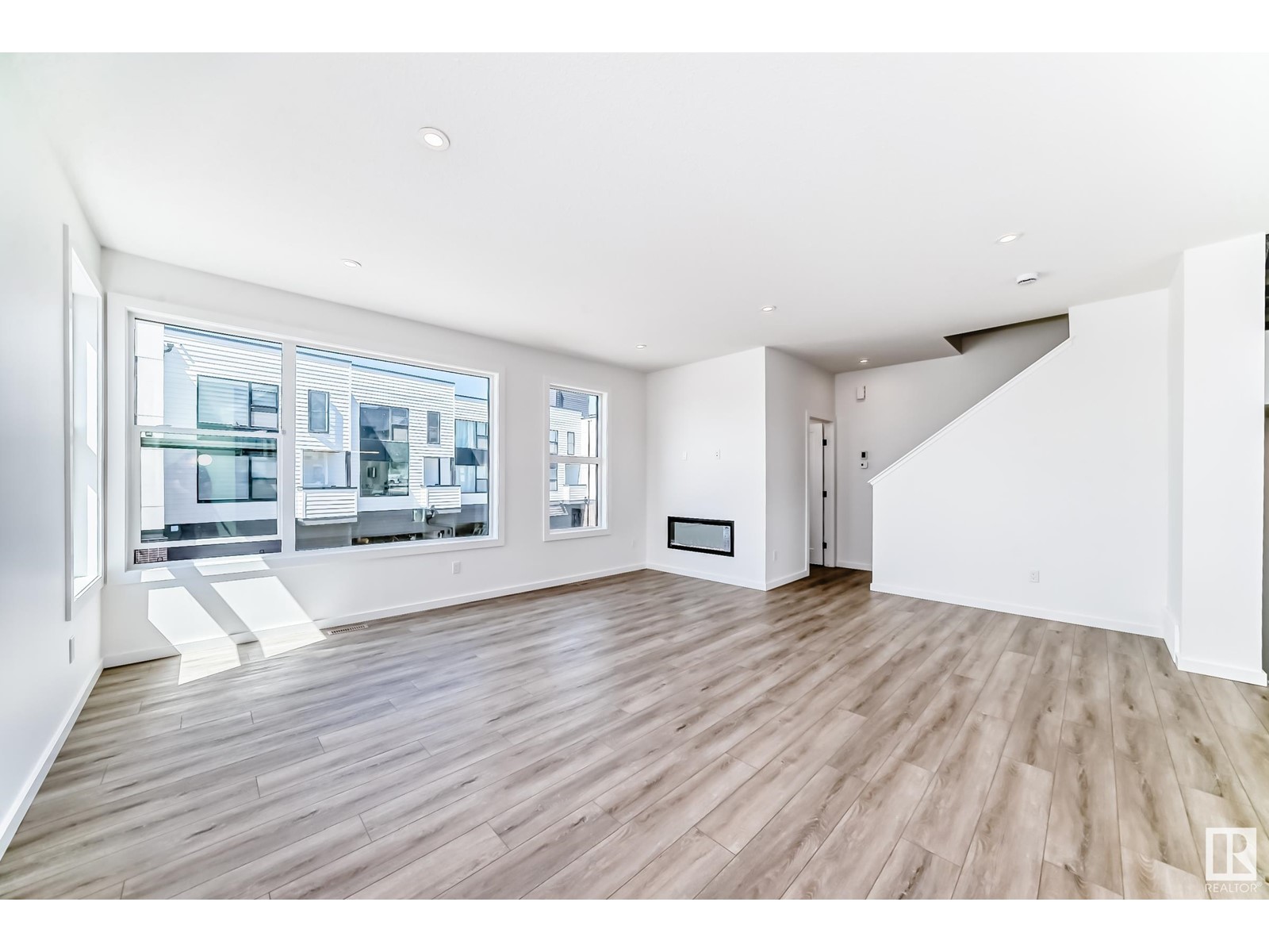 #8 5 Rondeau Dr Property Photo 16