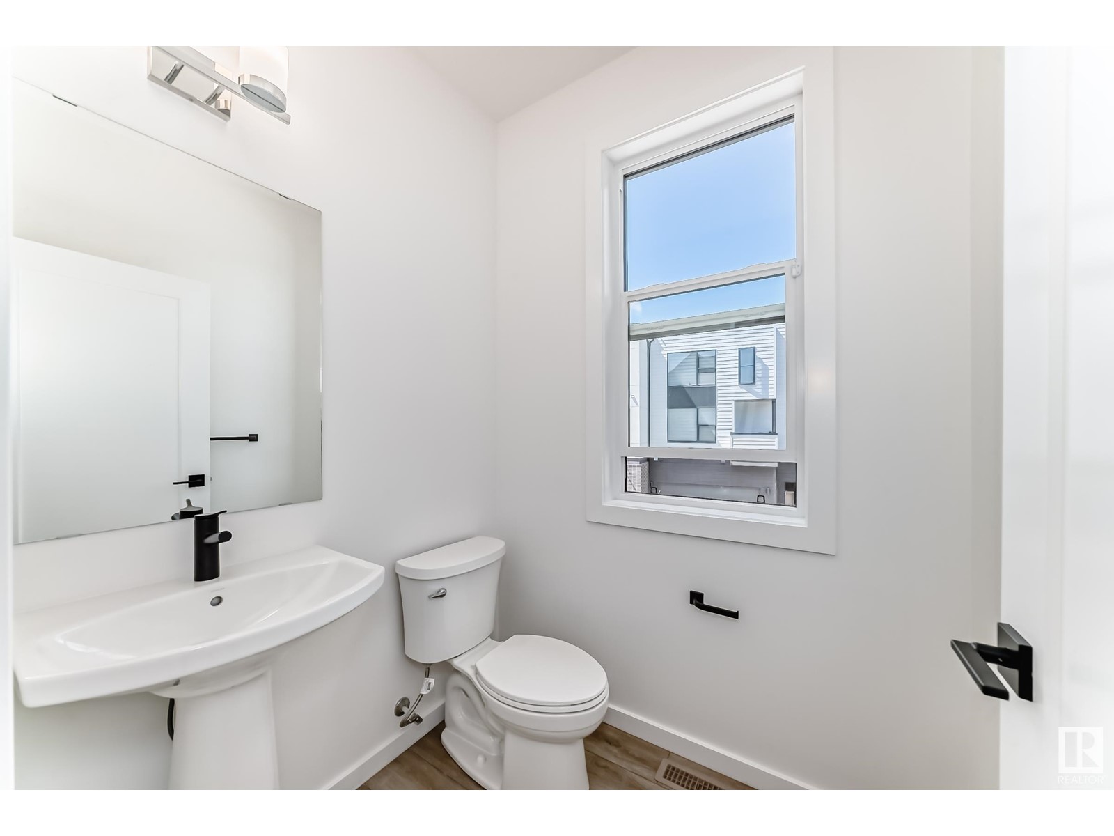 #8 5 Rondeau Dr Property Photo 20
