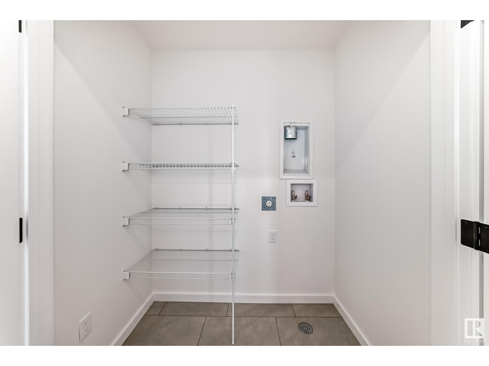 #8 5 Rondeau Dr Property Photo 37