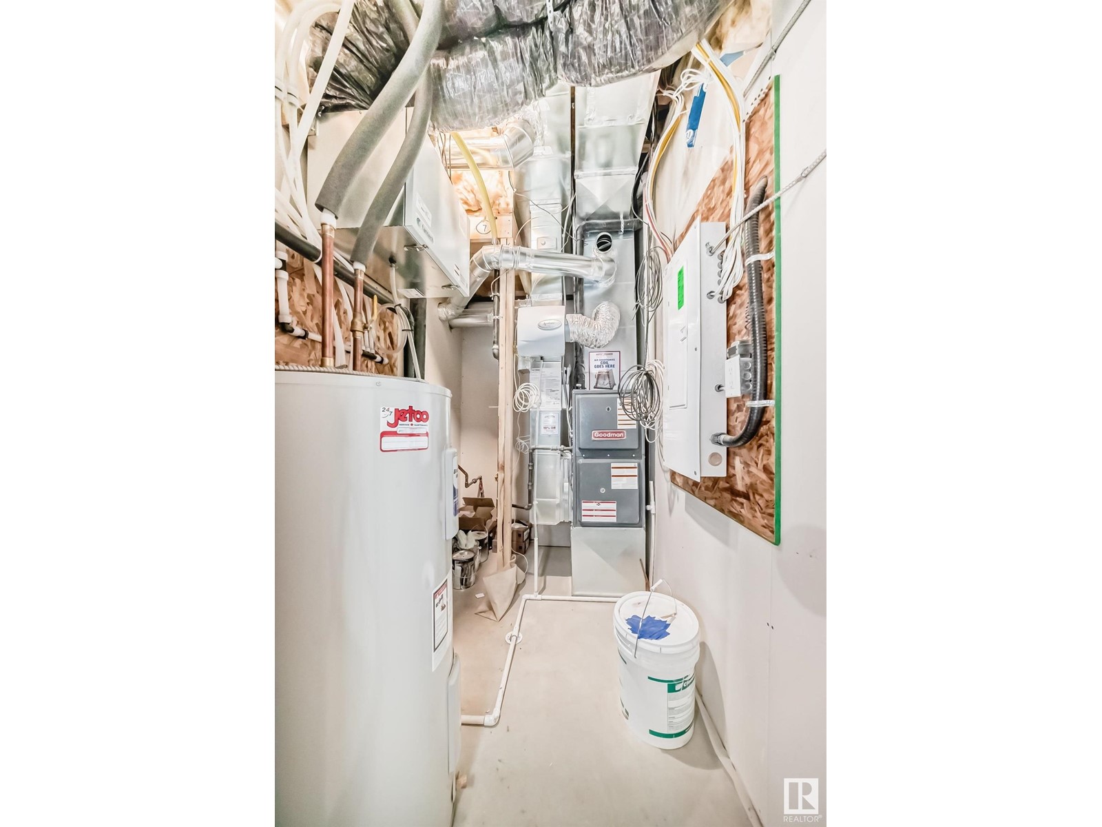 #8 5 Rondeau Dr Property Photo 38