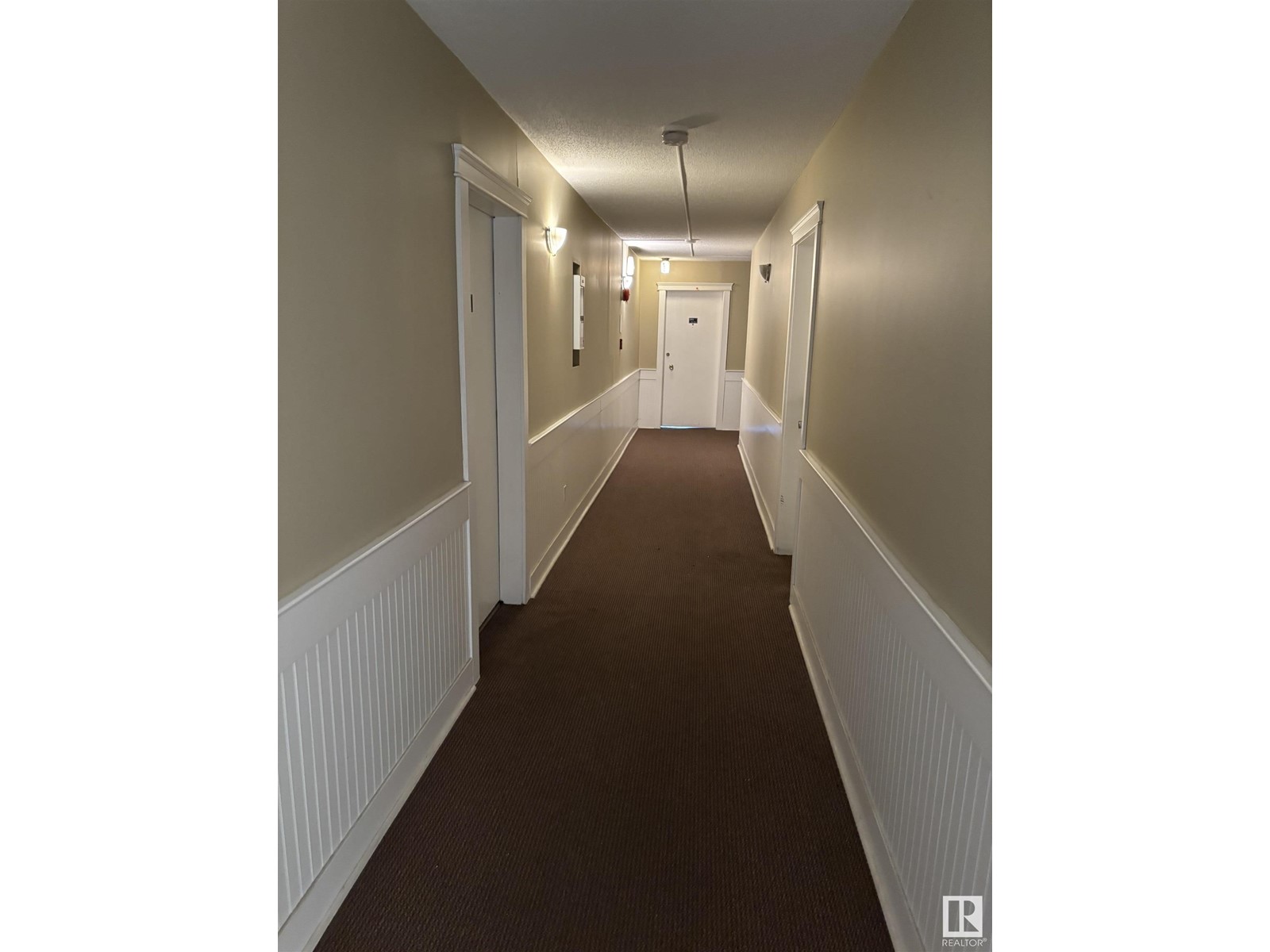 10812 107 St Nw Nw Property Photo 3