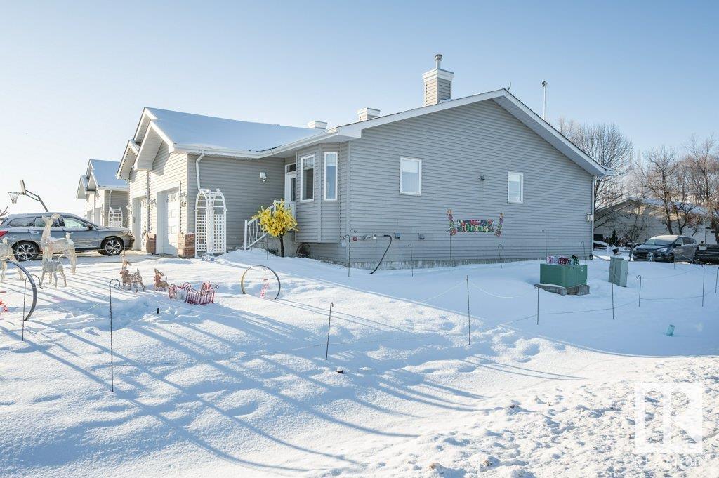 #4 4908 43 St Property Photo 5