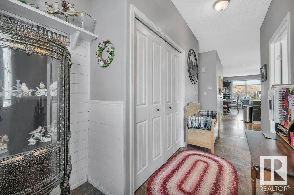 #4 4908 43 St Property Photo 10