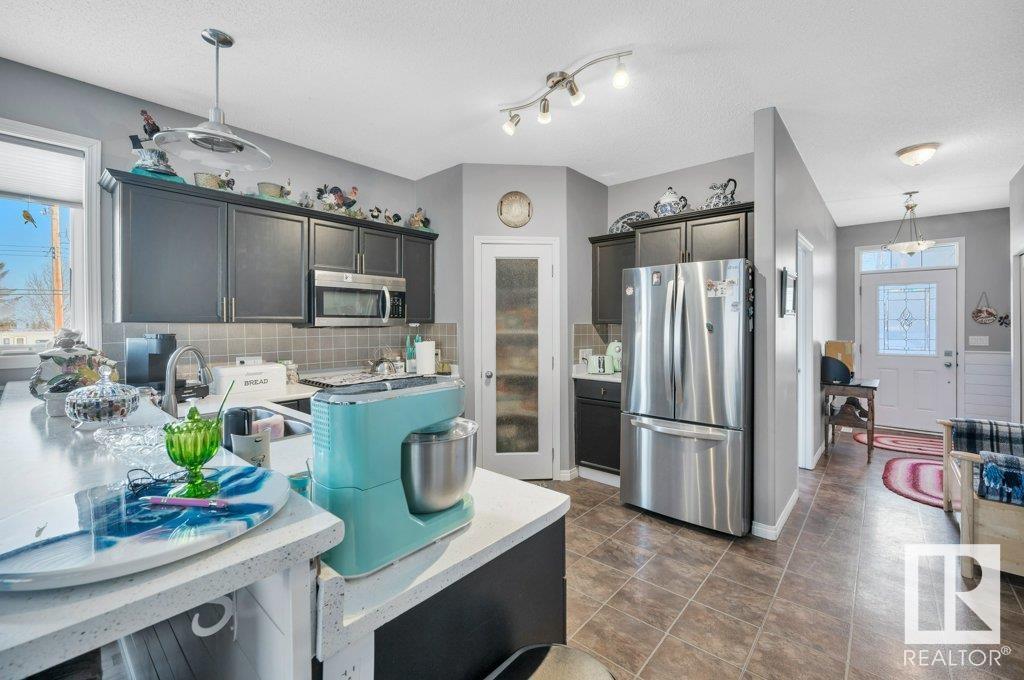 #4 4908 43 St Property Photo 12