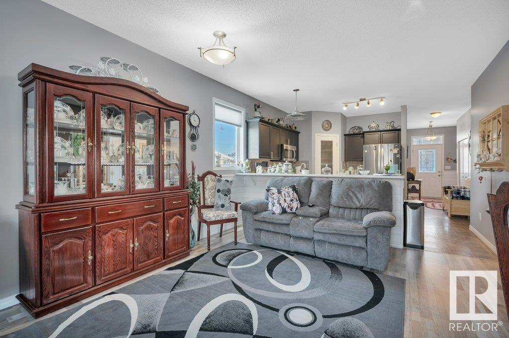 #4 4908 43 St Property Photo 18