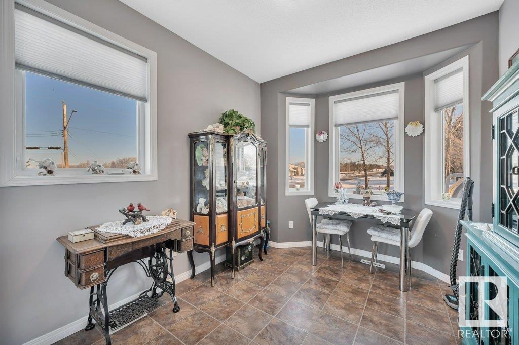 #4 4908 43 St Property Photo 29