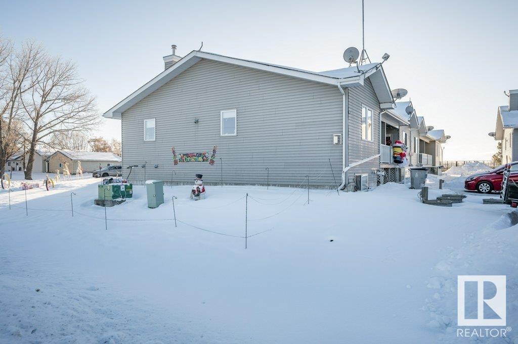 #4 4908 43 St Property Photo 40
