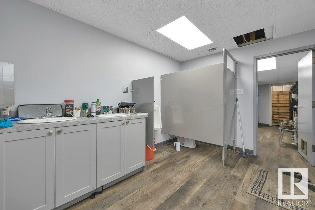 11433 154 St Nw Property Photo 26