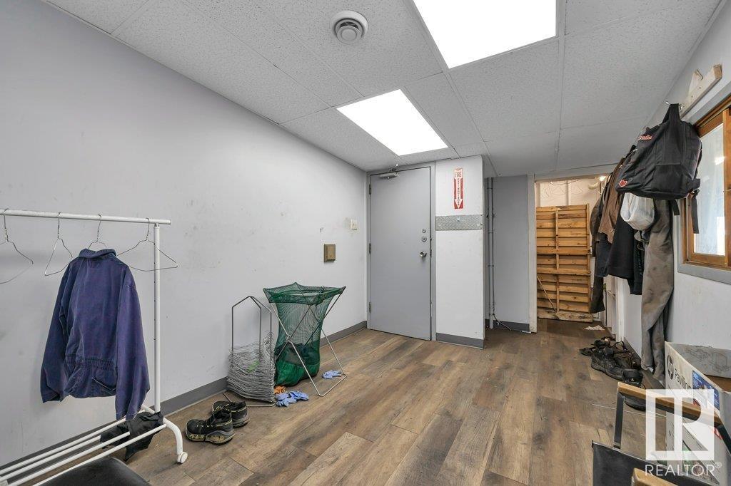 11433 154 St Nw Property Photo 27