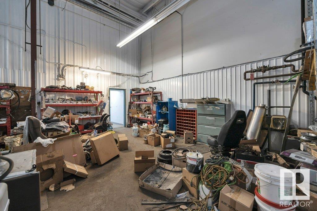 11433 154 St Nw Property Photo 33