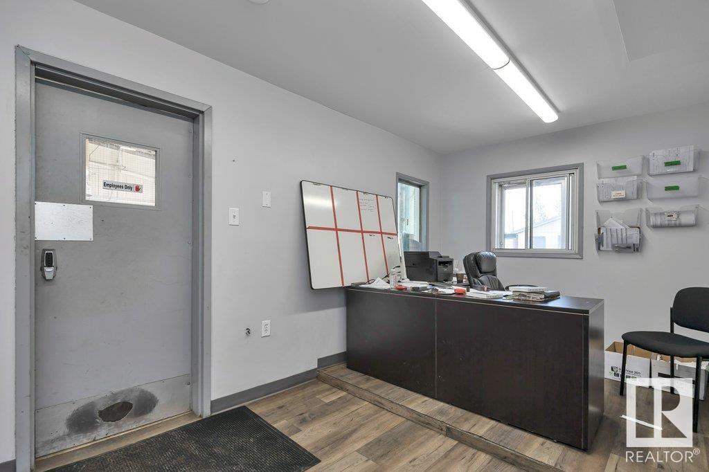 11433 154 St Nw Property Photo 35