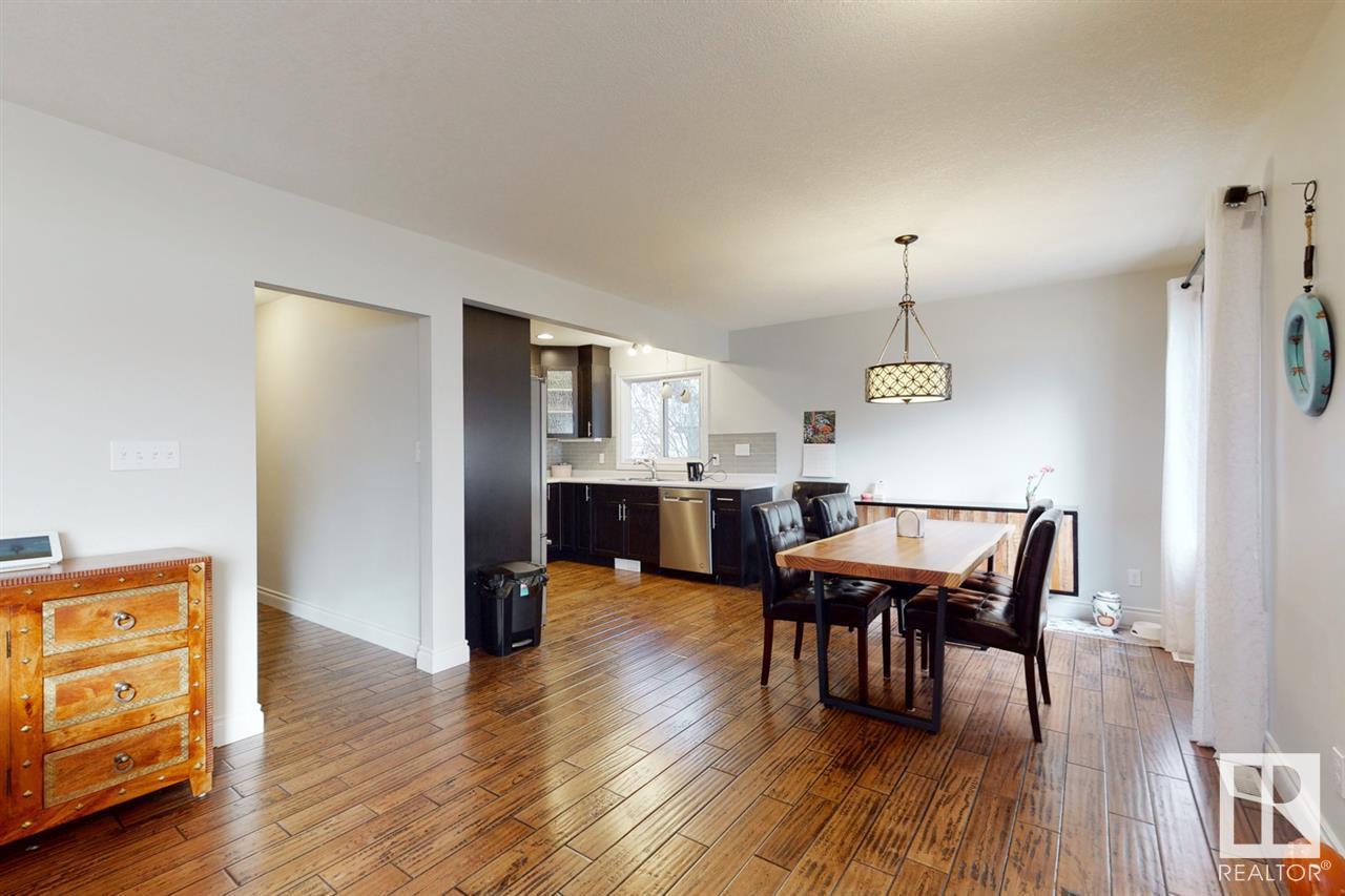#1-4 4913 47 Av Property Photo 2