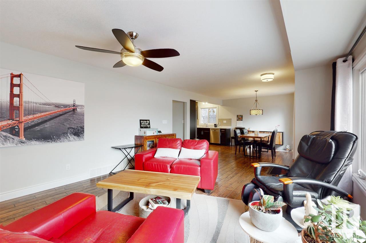 #1-4 4913 47 Av Property Photo 9