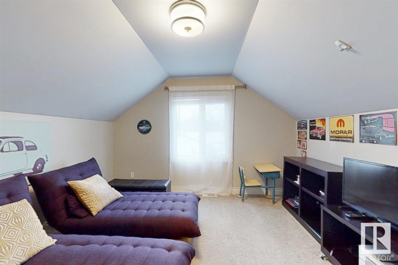 #1-4 4913 47 Av Property Photo 18