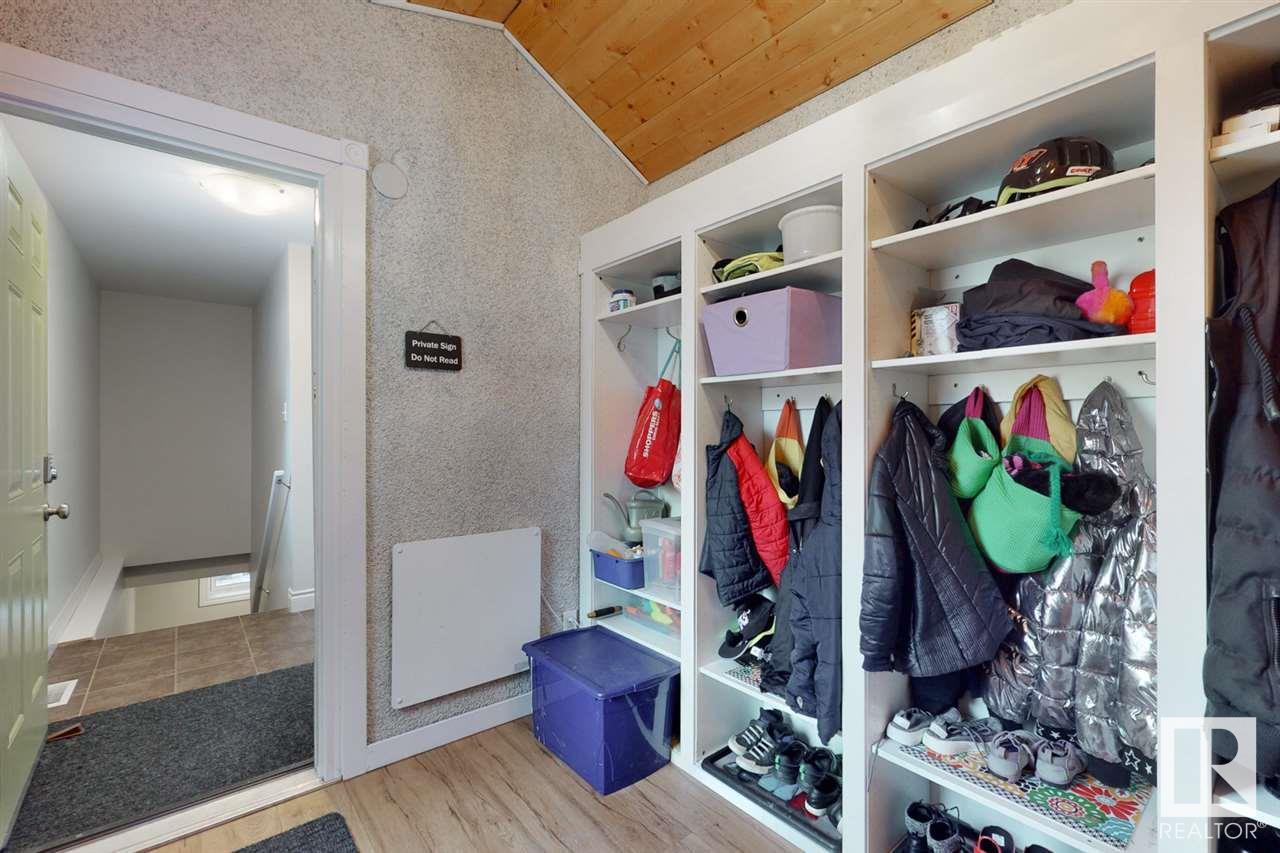 #1-4 4913 47 Av Property Photo 19