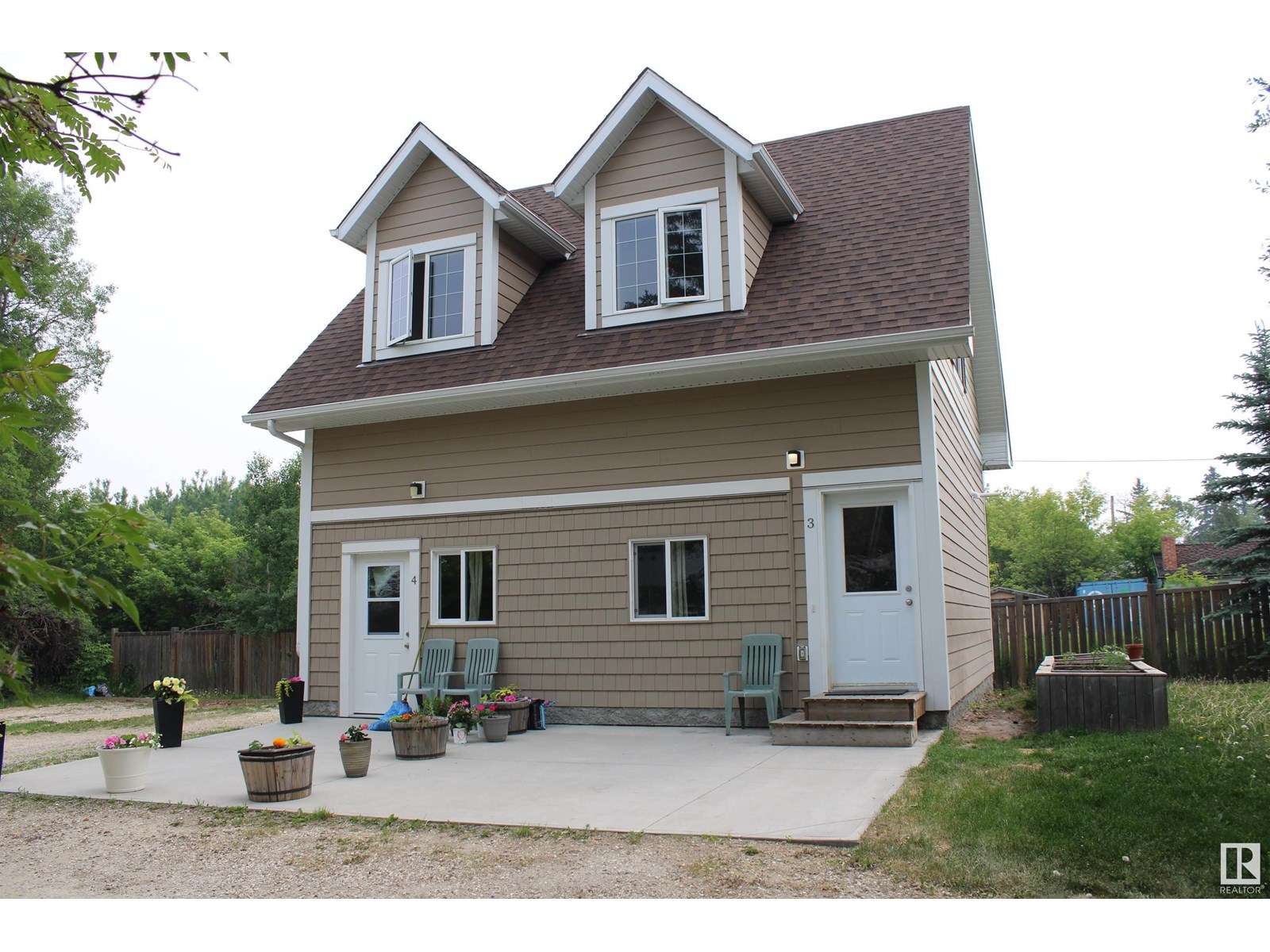 #1-4 4913 47 Av Property Photo 28