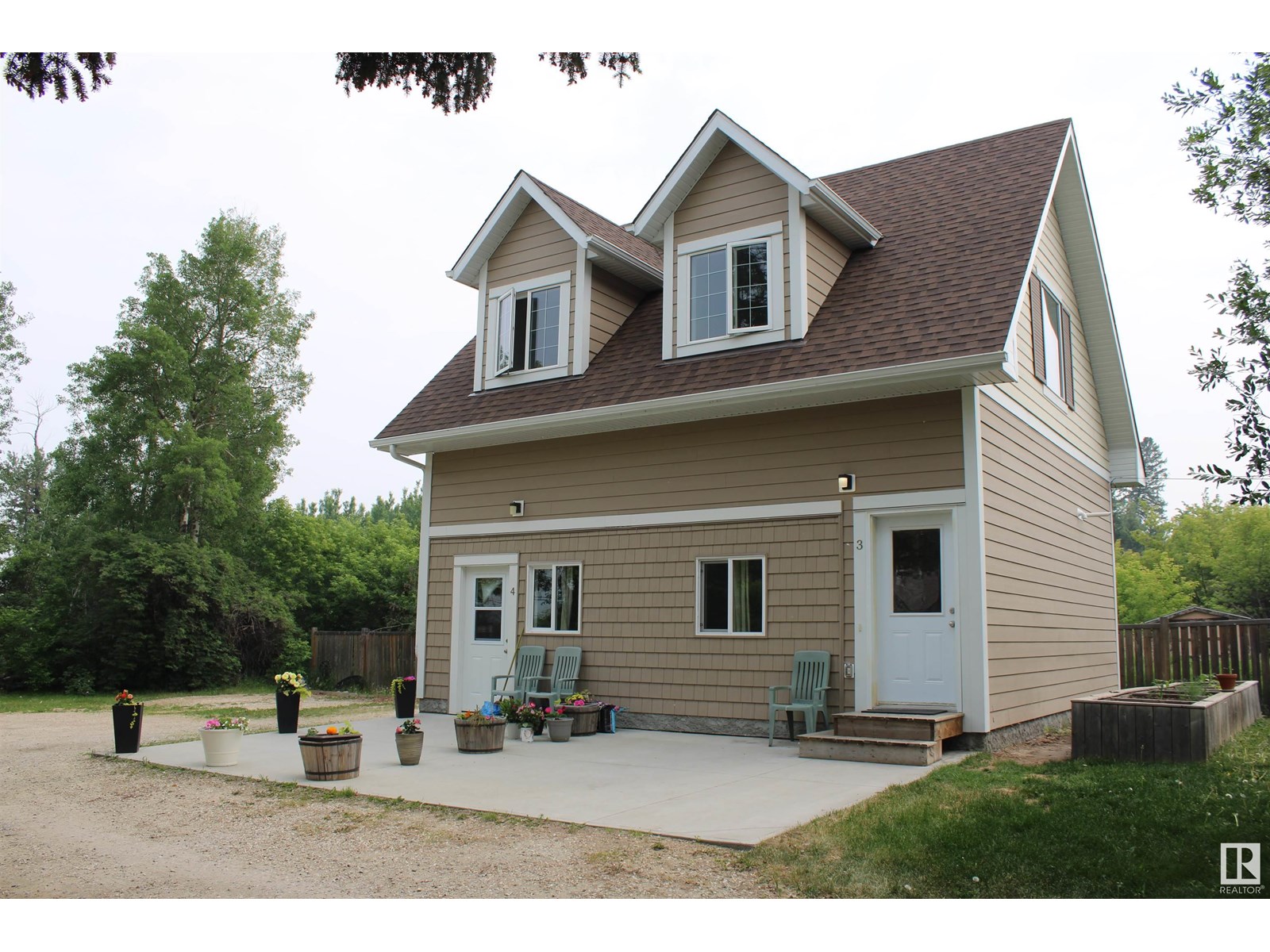 #1-4 4913 47 Av Property Photo 36